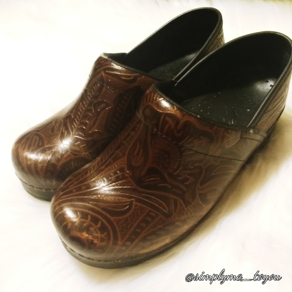 poshmark dansko clogs